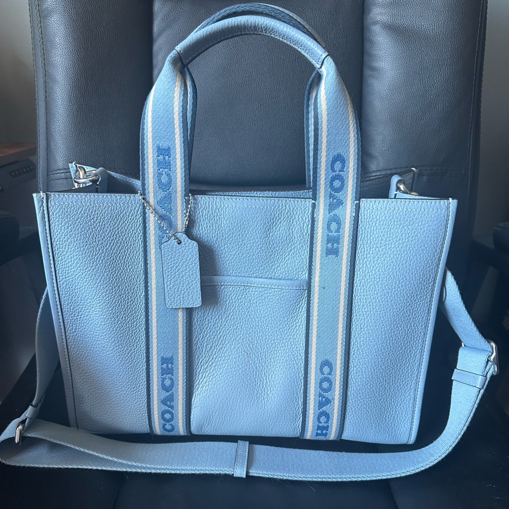 Coach pebbled leather Smith tote beautiful silver and cornflower blue